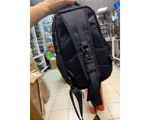 Сумка спиннинговая Mifine Fishing Chestpack 5-332017 в черном цвете