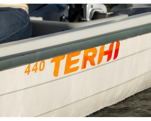Лодка Terhi 440
